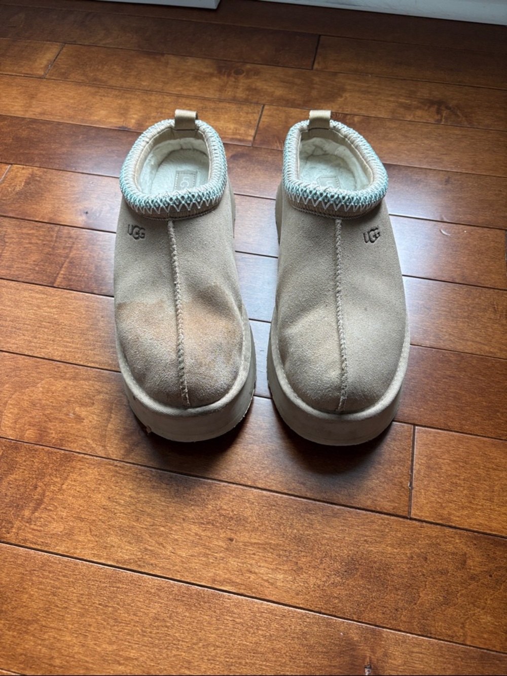 UGG Tazz II
